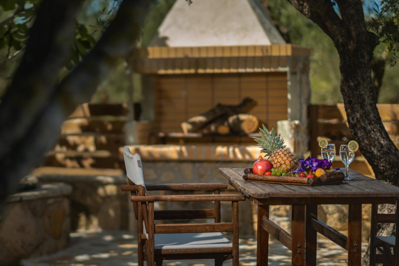 Joya Luxury Villas Kypseli Esterno foto