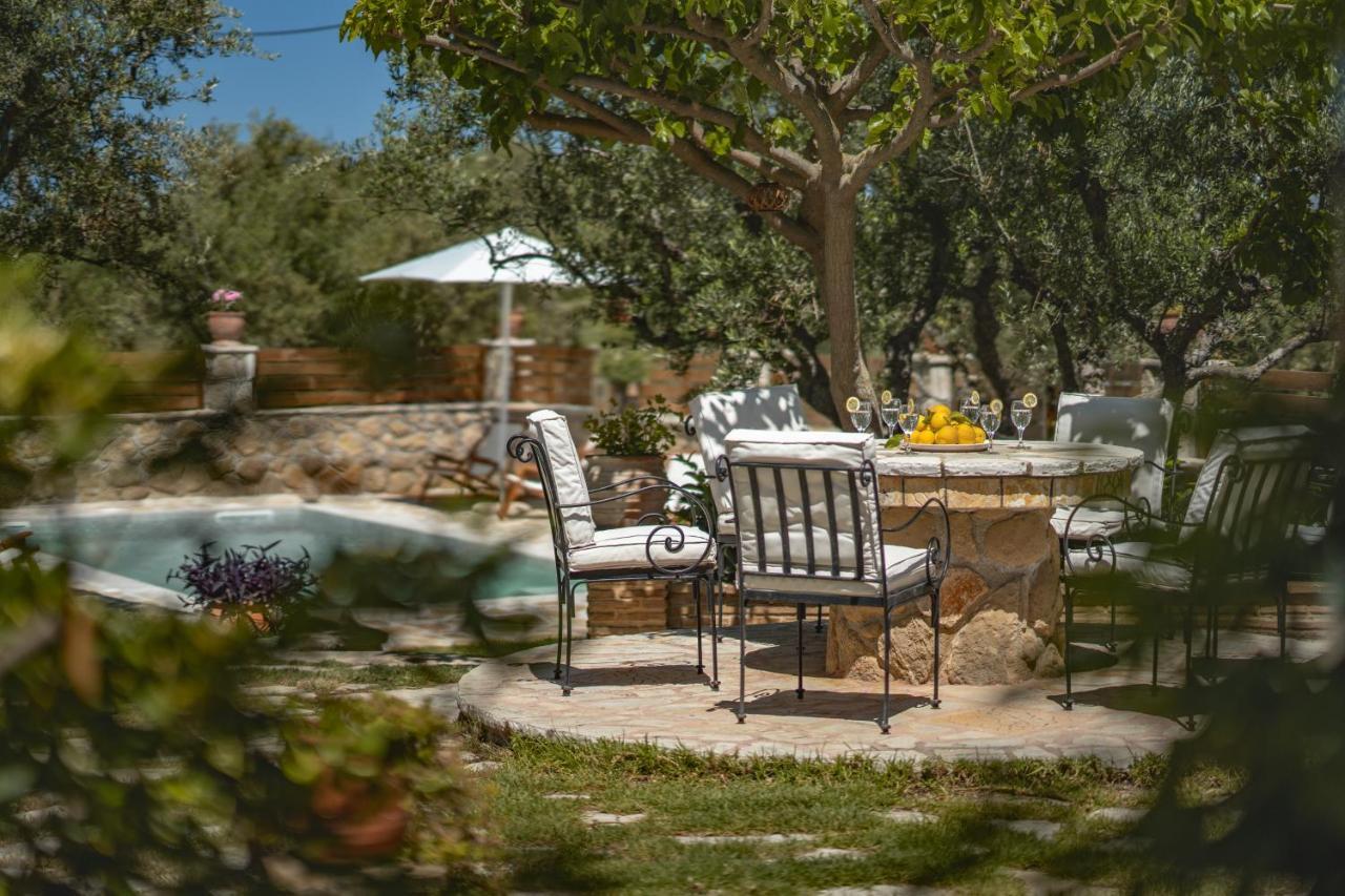 Joya Luxury Villas Kypseli Esterno foto